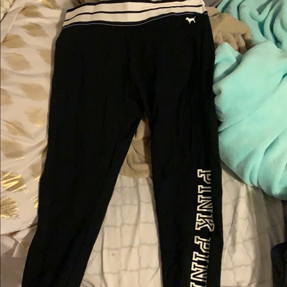 Women’s PINK leggings with crosses on ankles